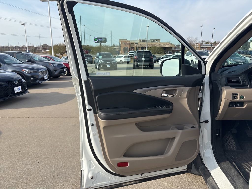 Certified 2020 Honda Ridgeline RTL image 9