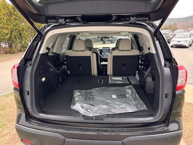 New 2026 Subaru Ascent Limited AWD/4WD image 16