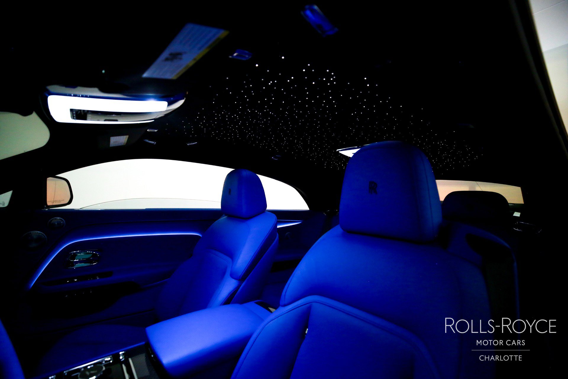 New 2025 Rolls-Royce Spectre Black Badge w/ Spectre Enhancement Package image 30