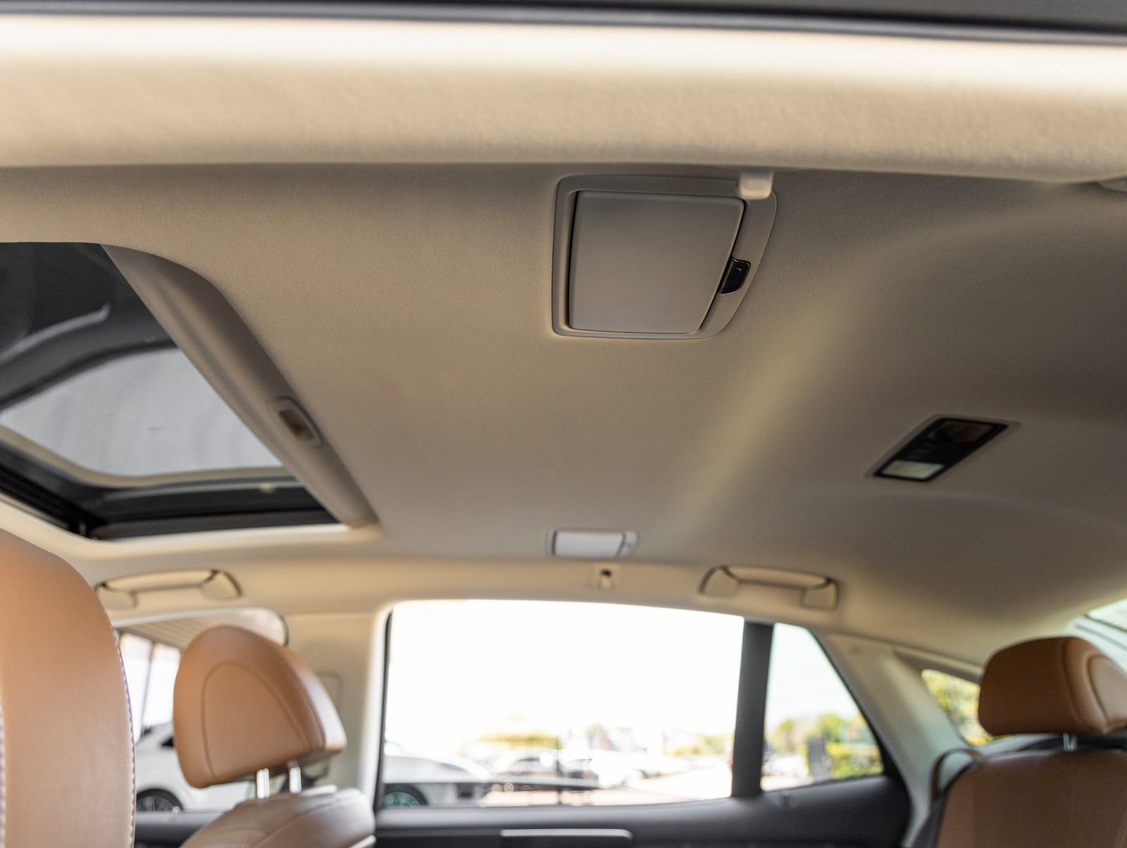 Used 2019 Lexus LS 500 w/ Accessory Package (Z2) image 21