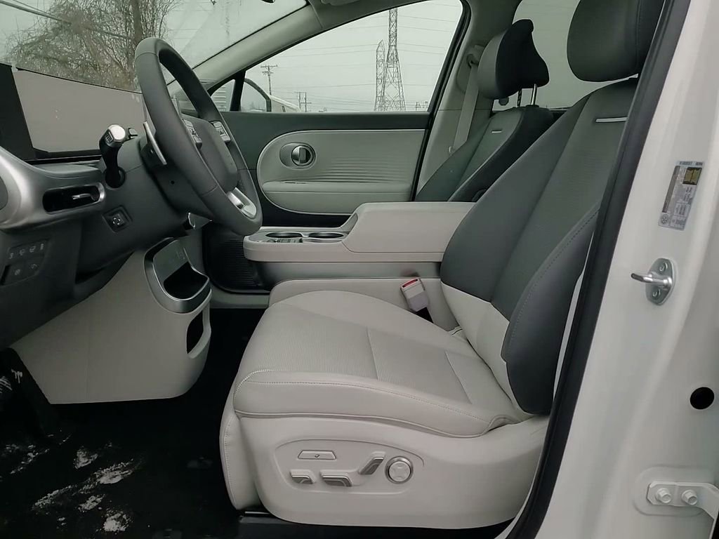 New 2026 Hyundai Ioniq 9 Limited image 14