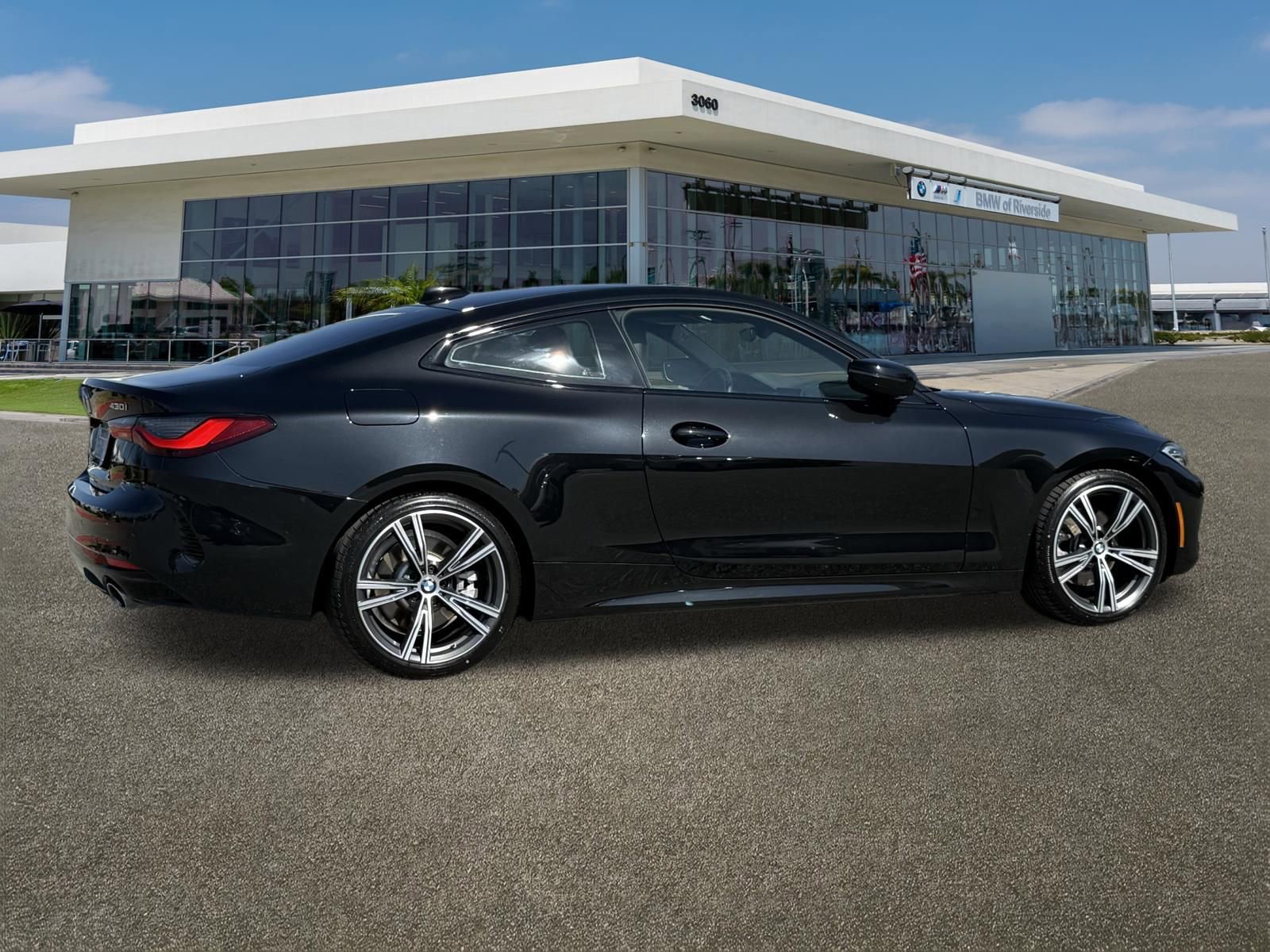 Used 2023 BMW 430i Coupe w/ Convenience Package image 10