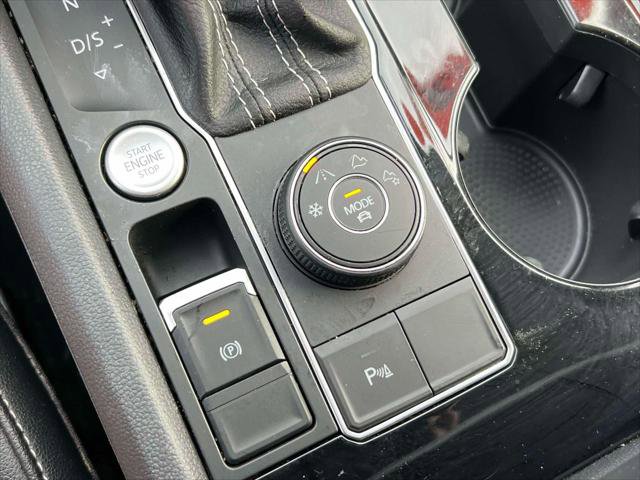 Used 2023 Volkswagen Atlas SE image 31