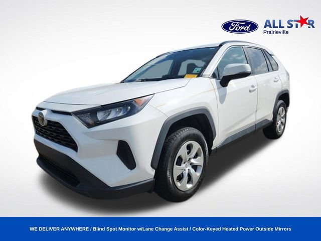 Used 2019 Toyota RAV4 LE FWD image 1