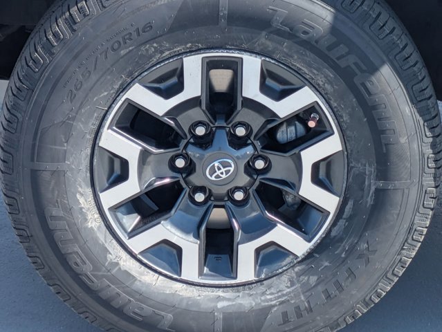 Used 2020 Toyota Tacoma TRD Off-Road w/ Technology Package AWD/4WD image 22