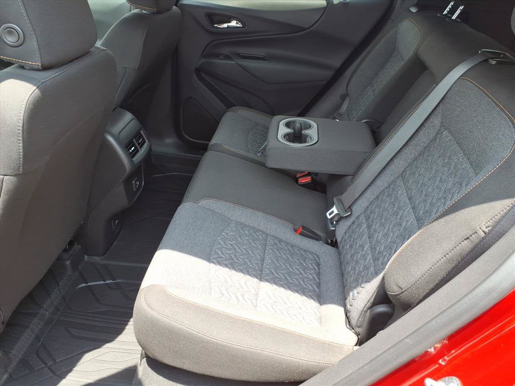 Used 2023 Chevrolet Equinox LT AWD/4WD image 13