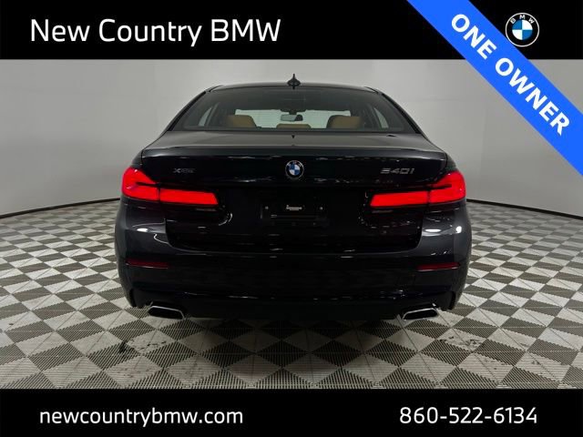 Used 2023 BMW 540i xDrive w/ Premium Package image 6