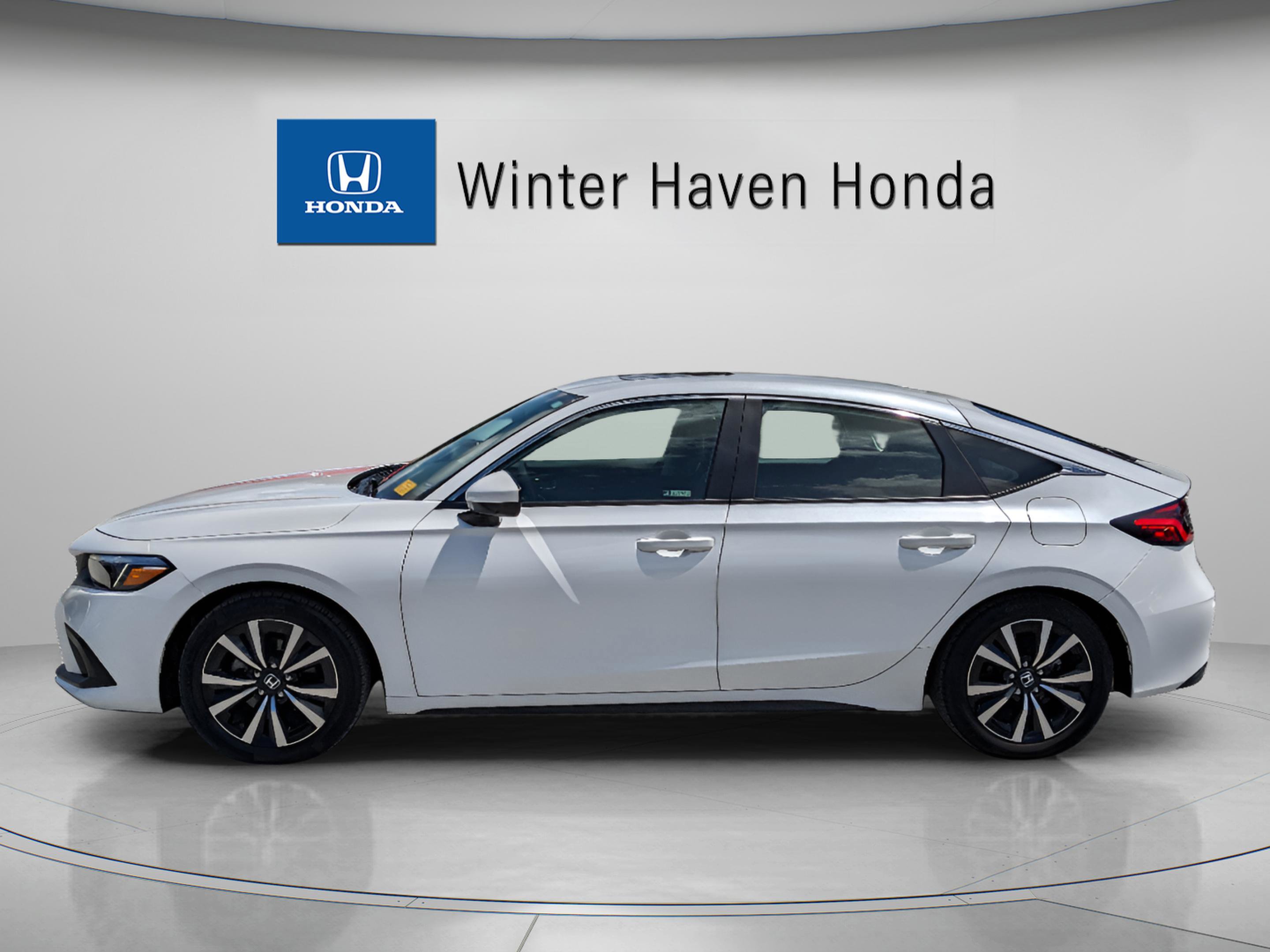 Used 2024 Honda Civic EX-L image 5