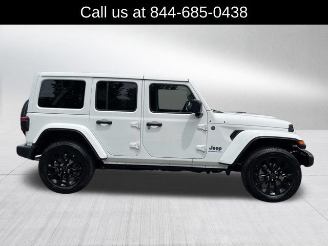 Certified 2025 Jeep Wrangler Unlimited Sahara w/ Safety Group AWD/4WD image 4
