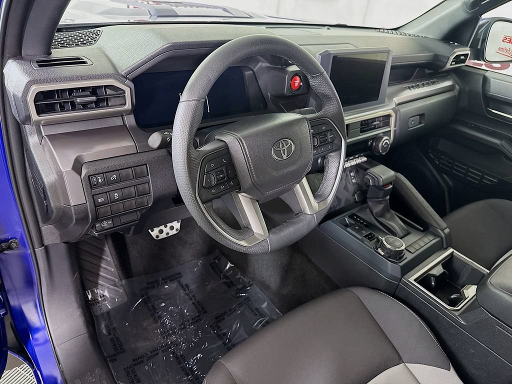 Certified 2025 Toyota Tacoma TRD Sport AWD/4WD image 19