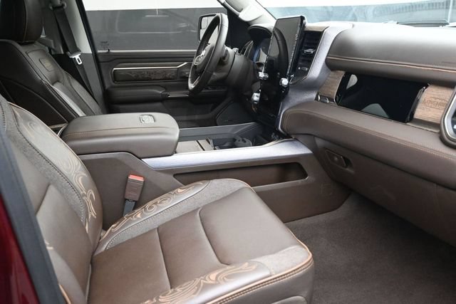 Used 2025 RAM 1500 Limited AWD/4WD image 11