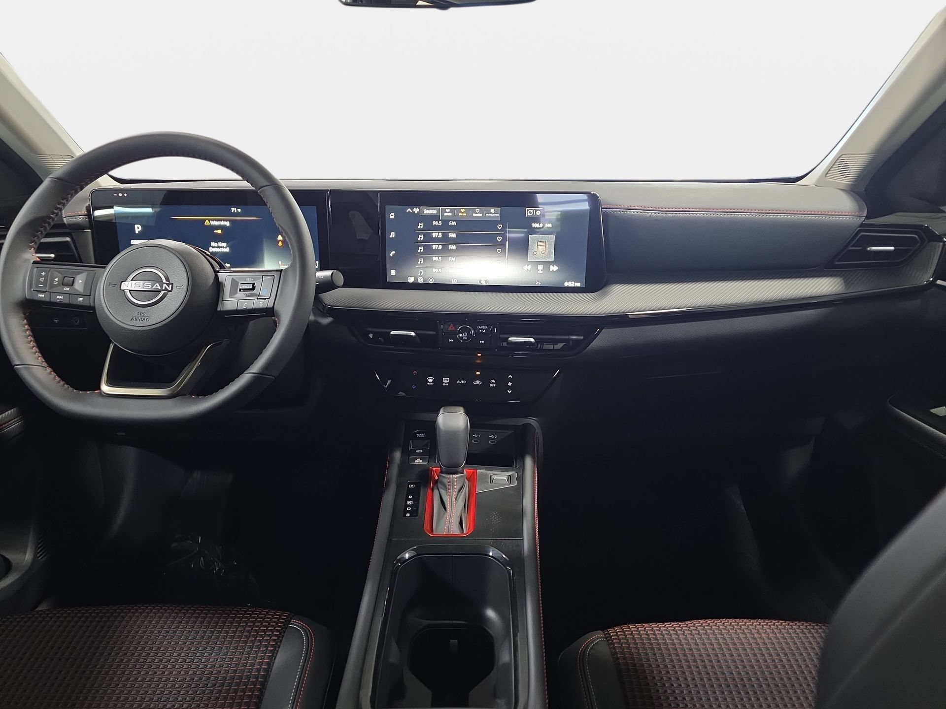 New 2026 Nissan Kicks SR FWD image 9