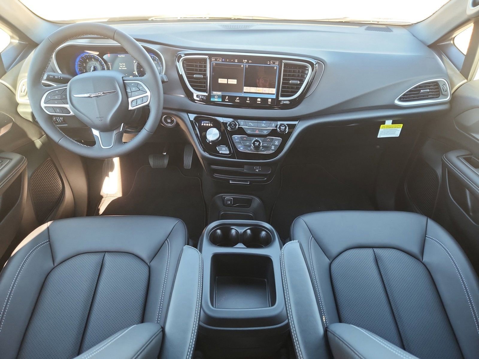 New 2026 Chrysler Voyager LX image 10