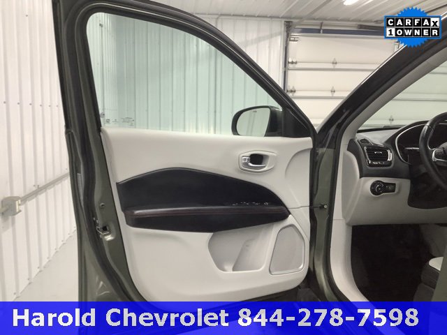 Used 2020 Jeep Compass Limited image 14