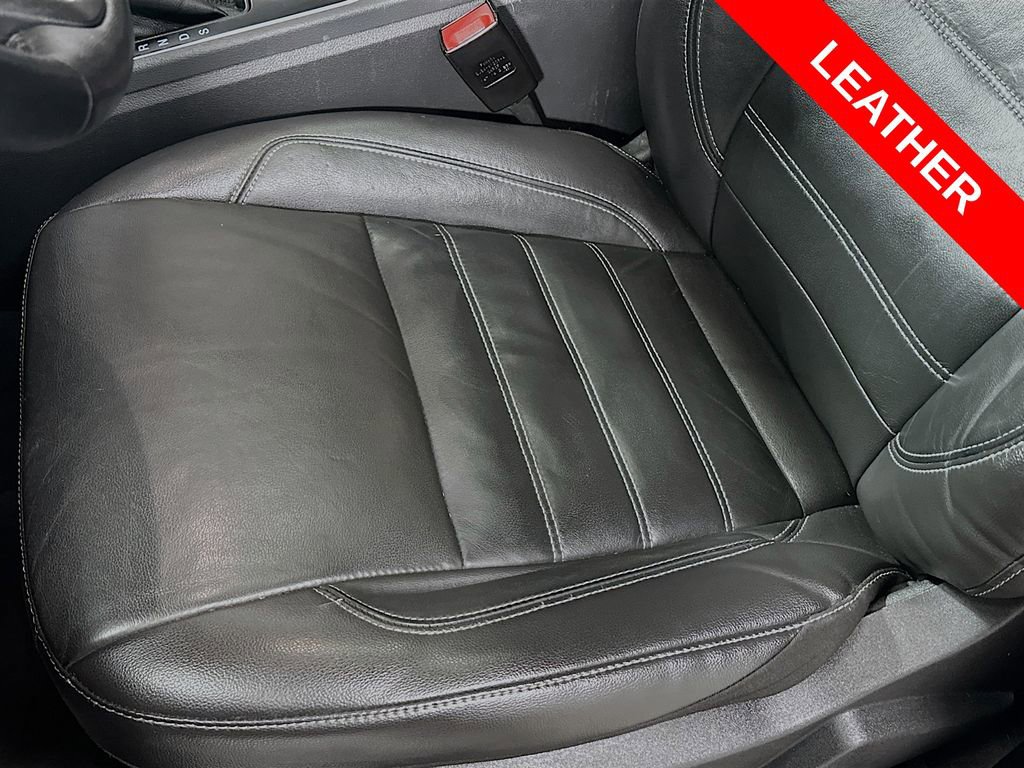 Used 2017 Ford Escape Titanium w/ Equipment Group 301A image 20
