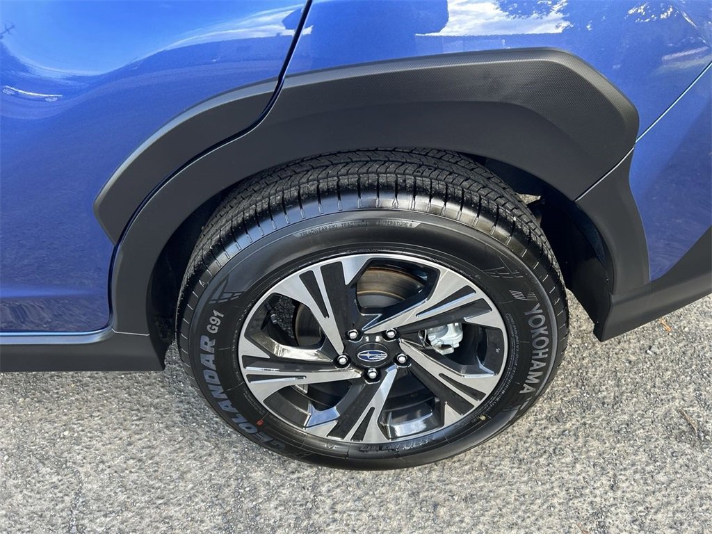 Used 2025 Subaru Crosstrek 2.0i Premium image 11