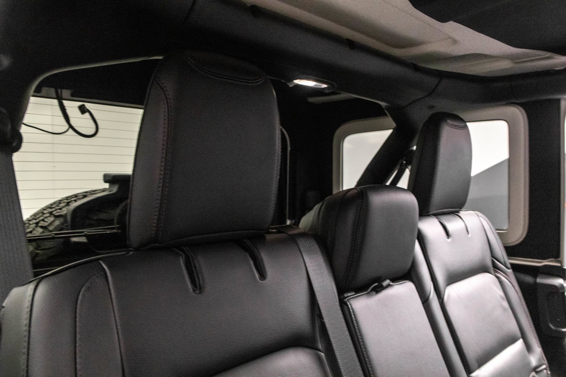 Used 2021 Jeep Wrangler Unlimited Rubicon w/ Trailer Tow Package image 34