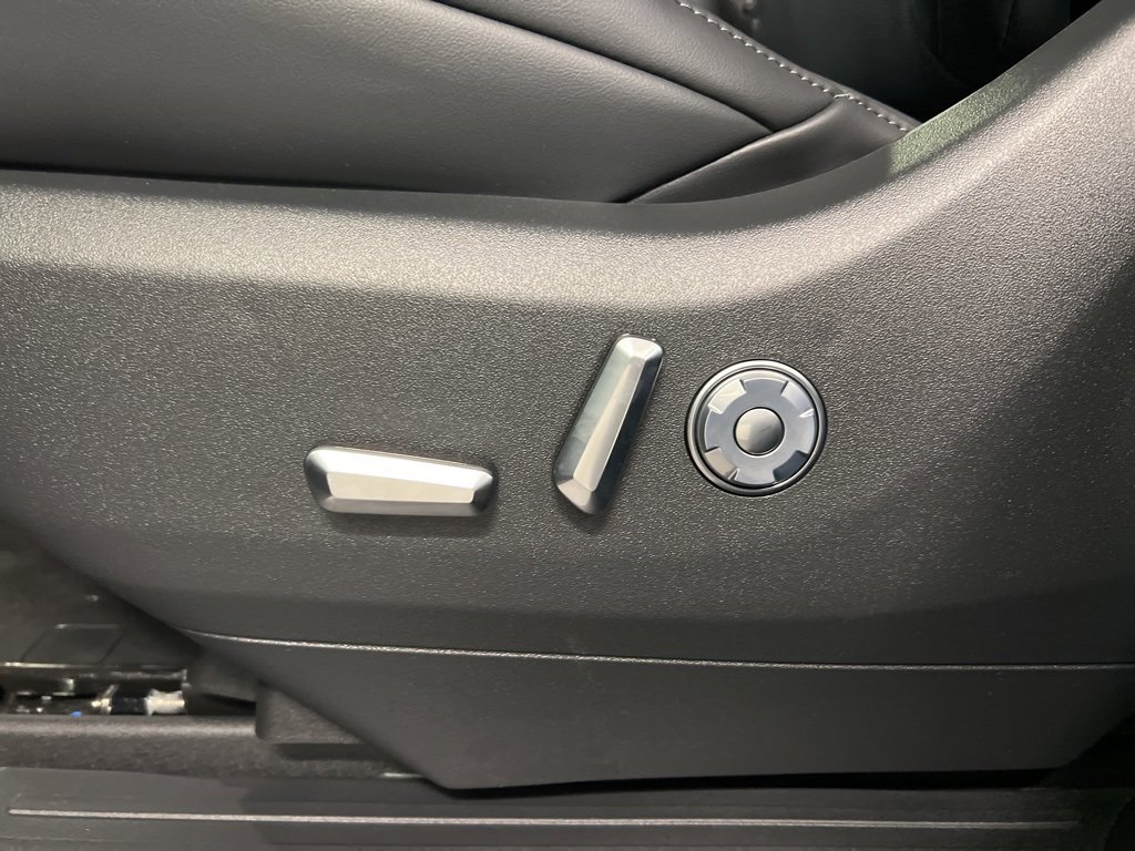 New 2026 Lincoln Navigator Reserve w/ Jet Appearance Package image 35