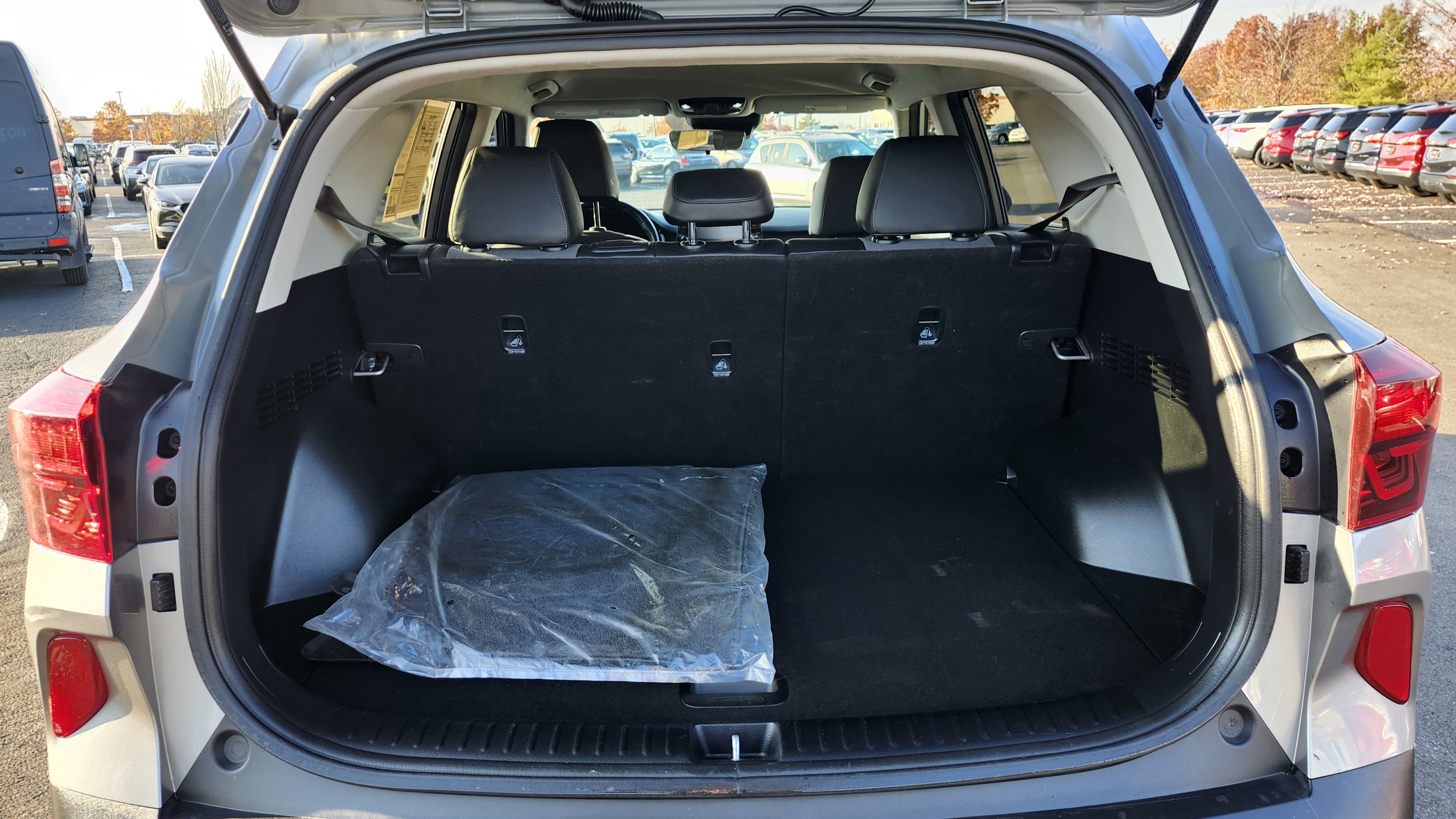 Used 2023 Kia Seltos S image 16