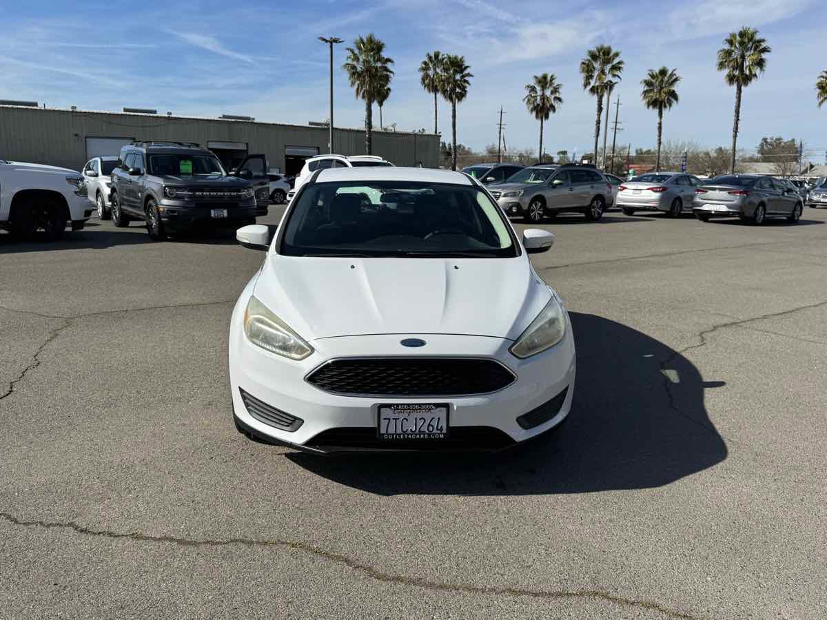 Used 2016 Ford Focus SE FWD image 4