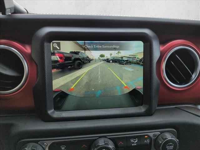 Used 2023 Jeep Gladiator Rubicon w/ LED Lighting Group AWD/4WD image 14