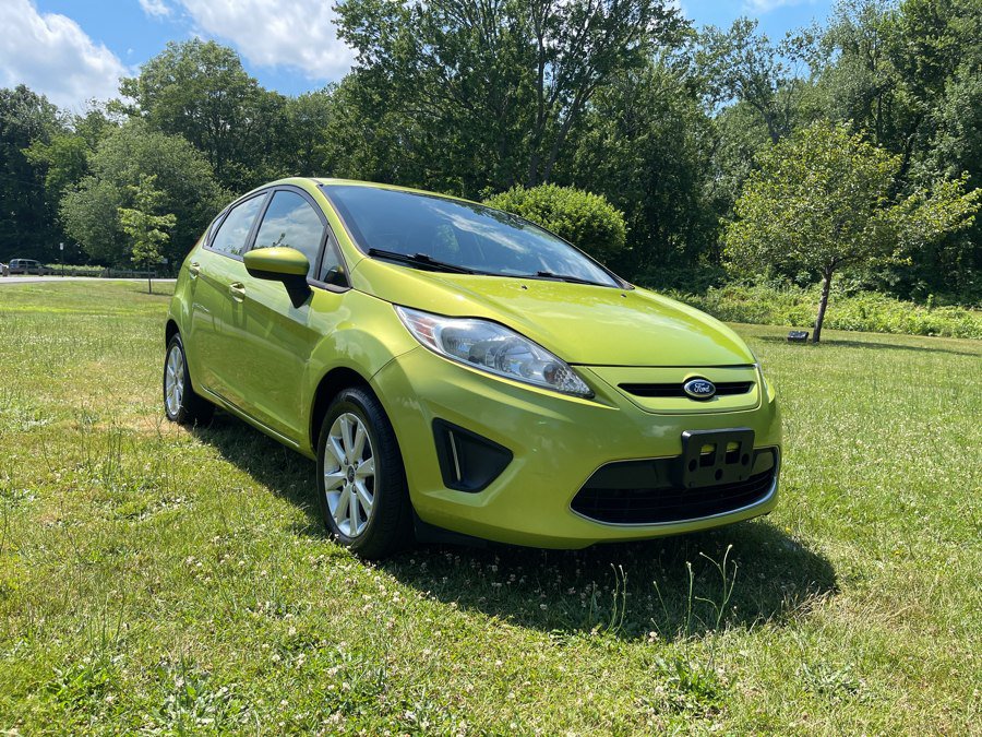 Used 2011 Ford Fiesta SE w/ 202A Rapid Spec Order Code FWD image 2