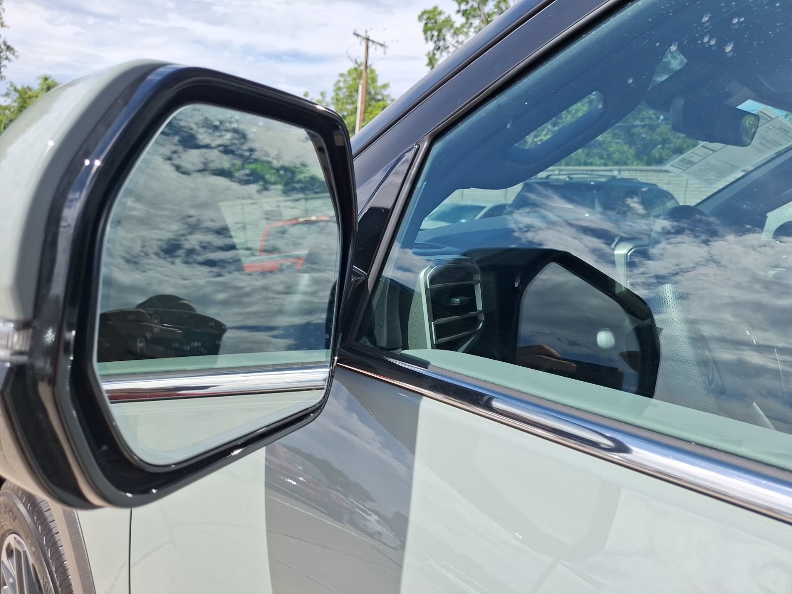 Used 2026 Toyota Tundra Limited AWD/4WD image 15