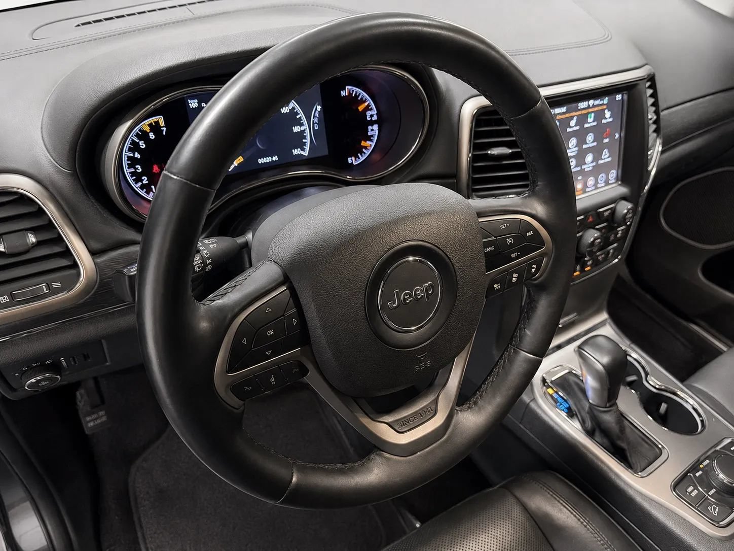 Used 2018 Jeep Grand Cherokee High Altitude AWD/4WD image 10