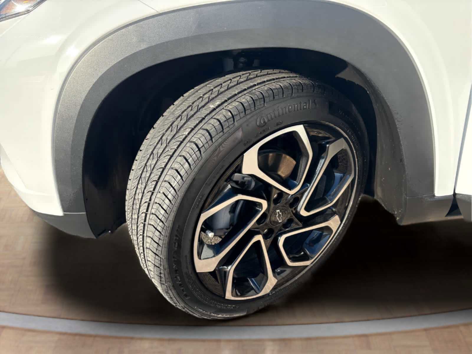 Used 2025 Chevrolet Trax RS w/ Sunroof Package image 31