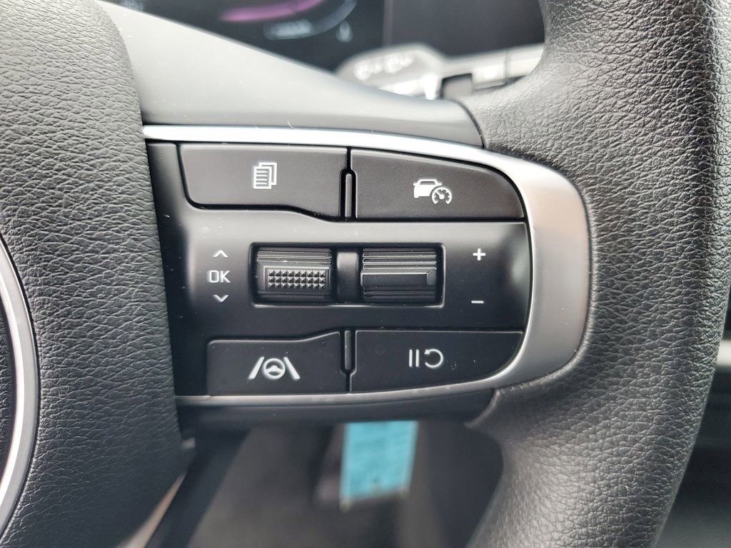 Used 2024 Kia Sportage LX image 12