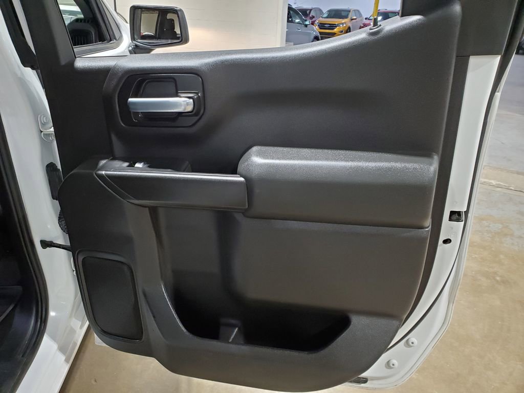 Used 2020 Chevrolet Silverado 1500 Custom w/ Custom Value Package RWD image 21