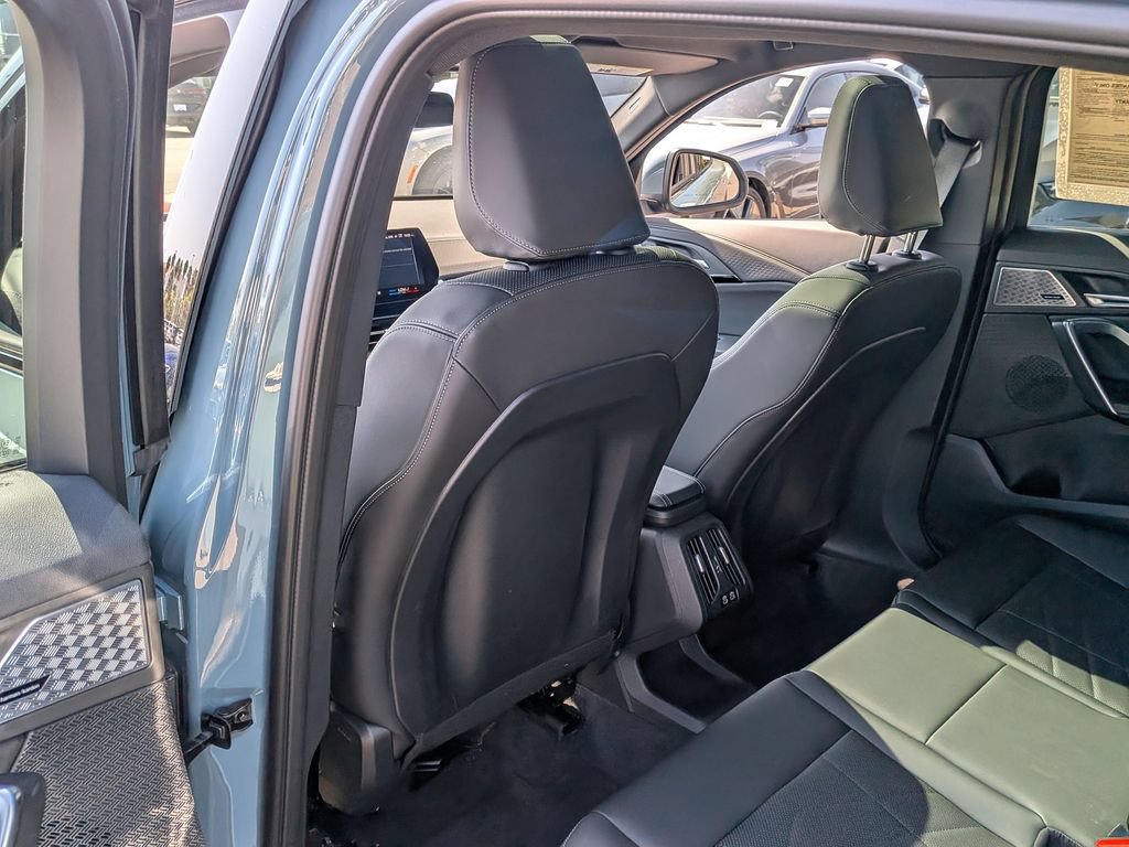 Certified 2025 BMW X2 xDrive28i AWD/4WD image 12