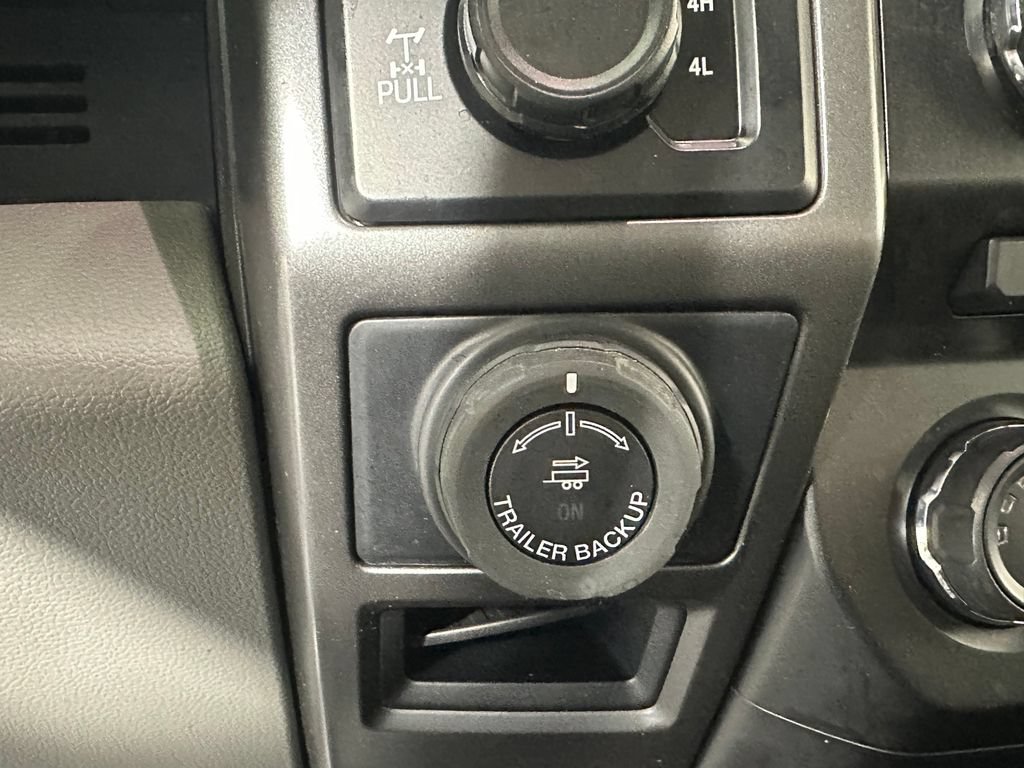 Used 2018 Ford F150 XLT w/ Equipment Group 302A Luxury AWD/4WD image 25