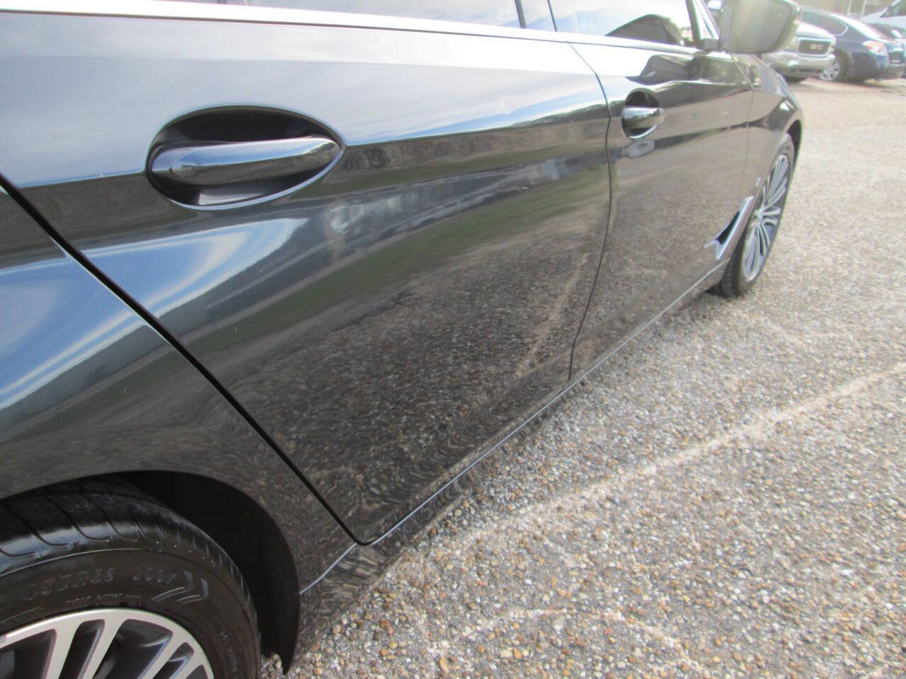 Used 2019 BMW 530e 530e iPerformance 4dr Sedan w/ Convenience Package image 22