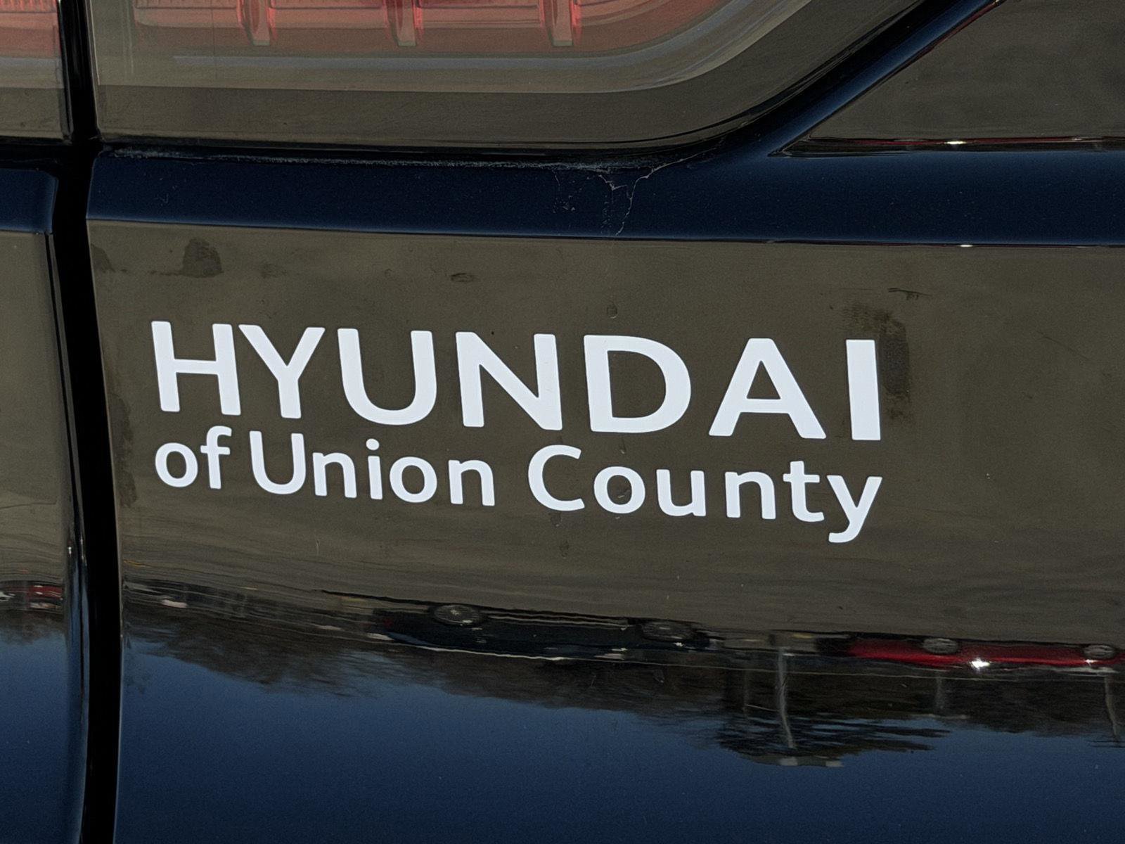 Used 2024 Jeep Wagoneer Series II w/ Flexible Seating Group image 31