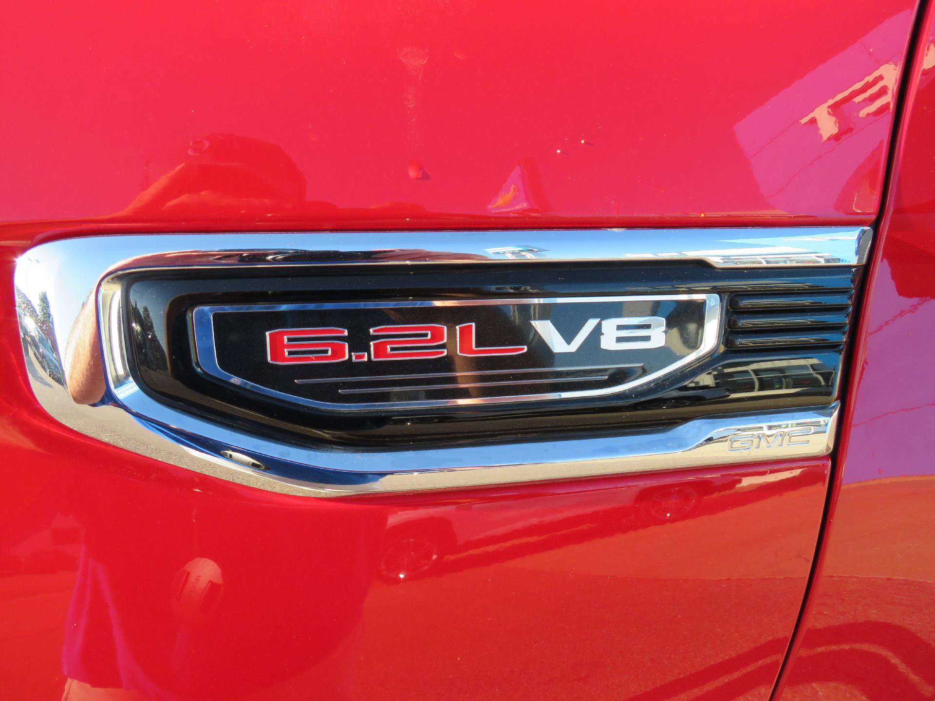 Used 2020 GMC Sierra 1500 SLT w/ SLT Premium Plus Package image 3