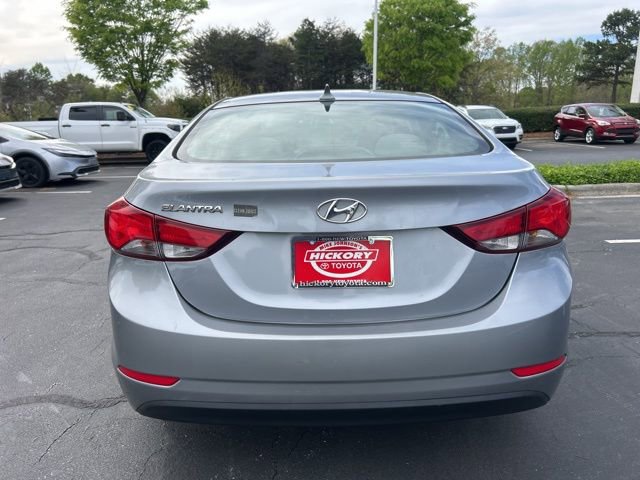 Used 2015 Hyundai Elantra SE image 6