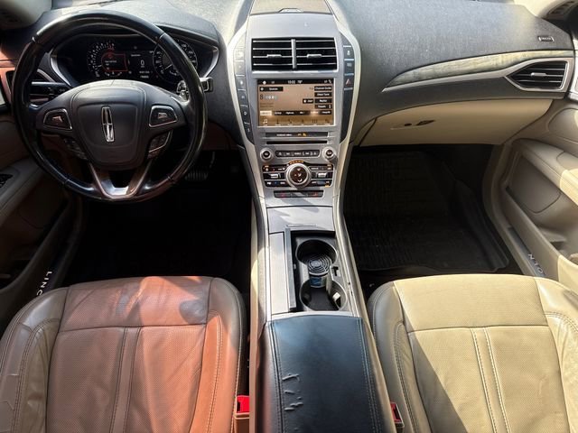 Used 2018 Lincoln MKZ Reserve w/ Climate Package FWD image 11