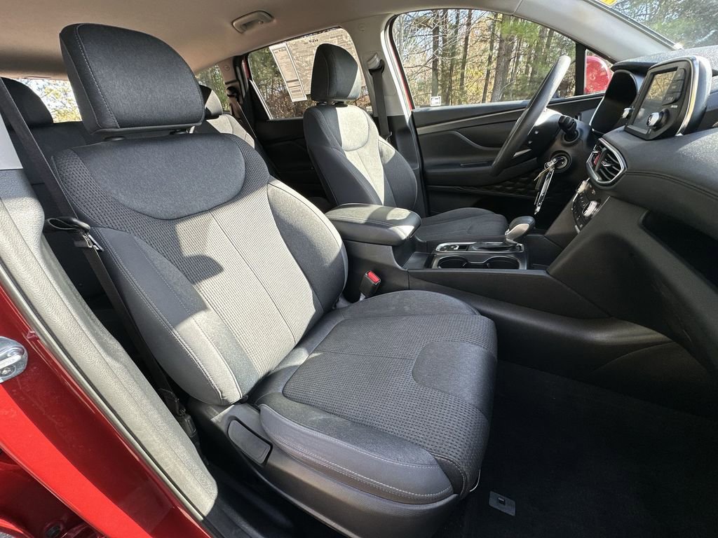 Used 2019 Hyundai Santa Fe SE image 28