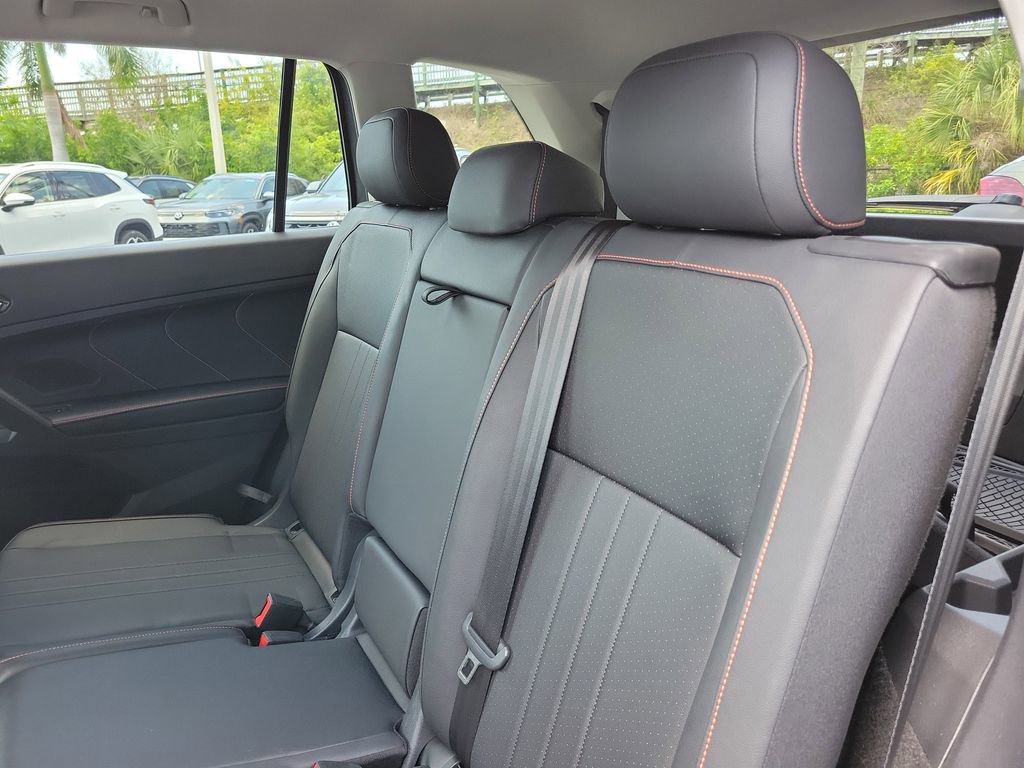 Used 2024 Volkswagen Tiguan Wolfsburg Edition image 11