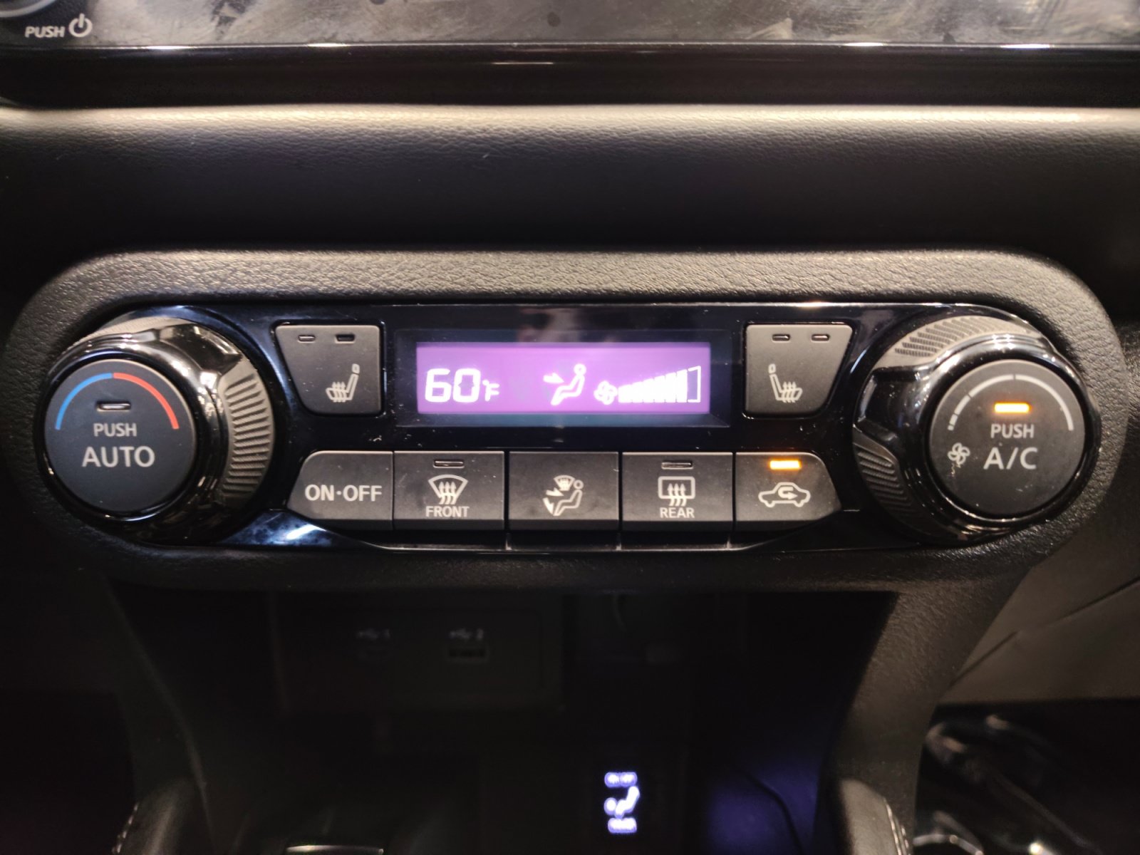 Used 2021 Nissan Kicks SR w/ SR Premium Package FWD image 18
