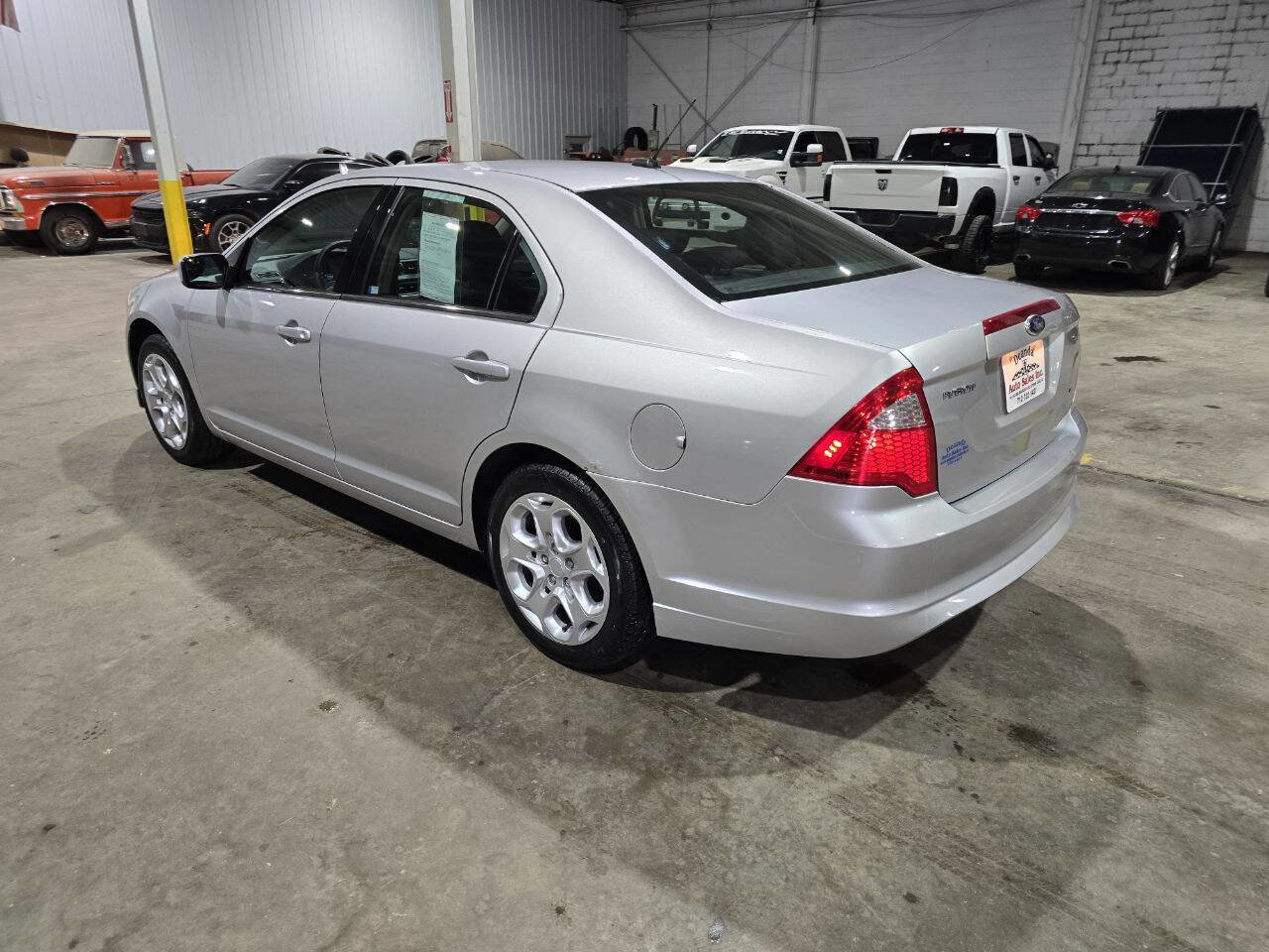 Used 2011 Ford Fusion SE w/ 202A Rapid Spec Order Code image 9