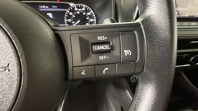 Used 2023 Nissan Rogue S AWD/4WD image 17