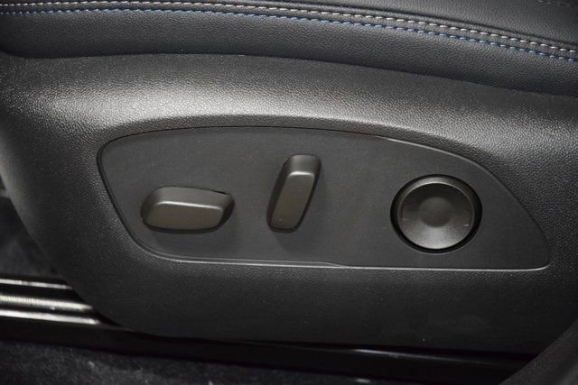 New 2026 Chevrolet Equinox EV LT w/ Convenience Package II FWD image 37