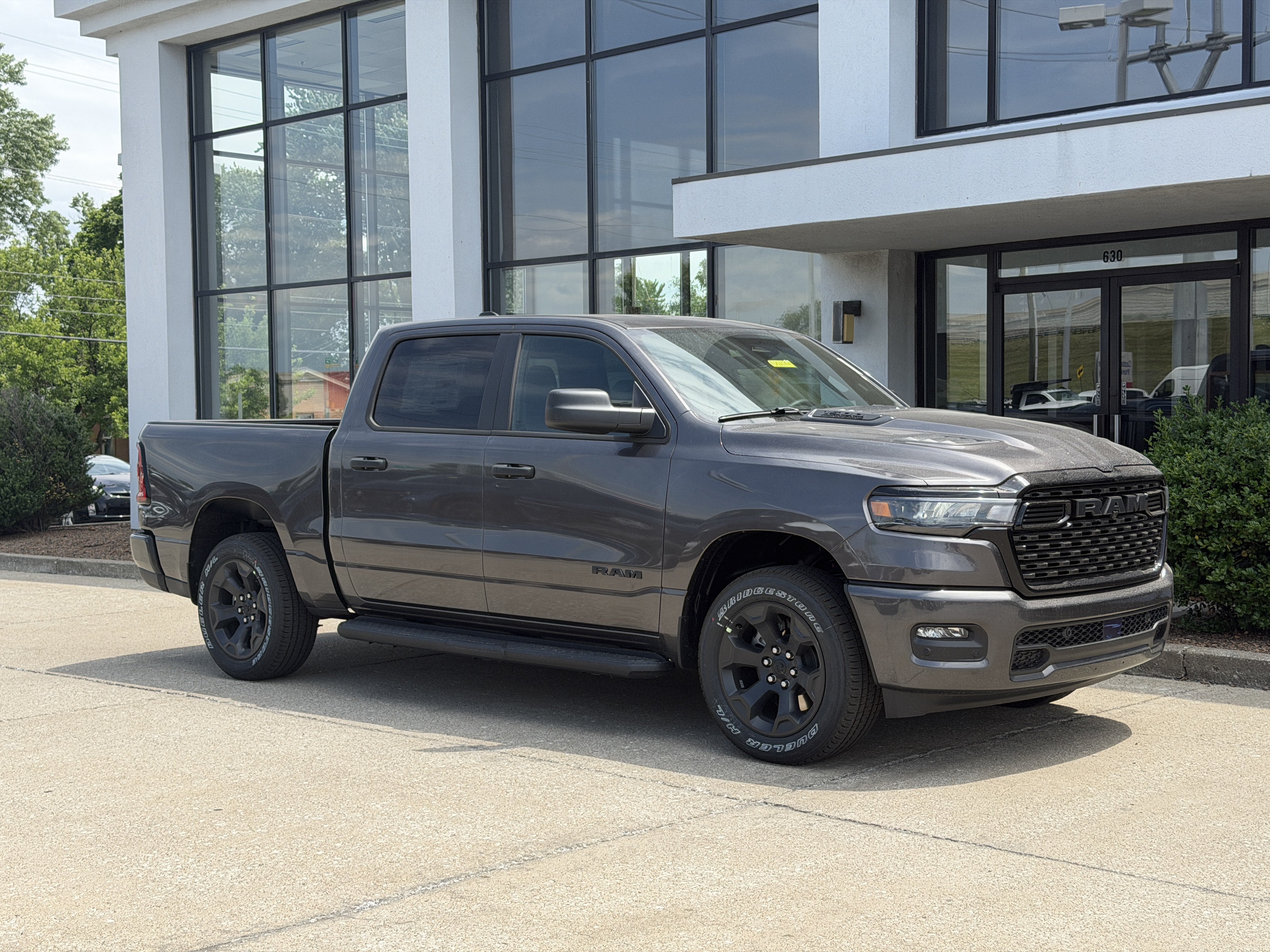 New 2026 RAM 1500 Express AWD/4WD image 2