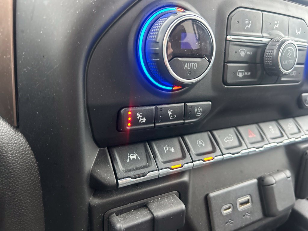Used 2019 Chevrolet Silverado 1500 High Country AWD/4WD image 18