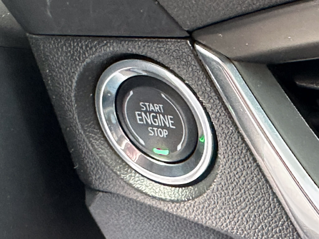 Used 2024 Buick Encore GX Sport Touring FWD image 37