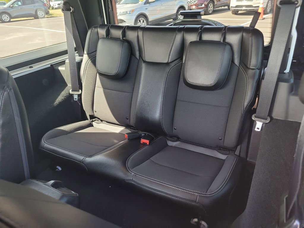 Used 2023 Jeep Wrangler Sport image 12