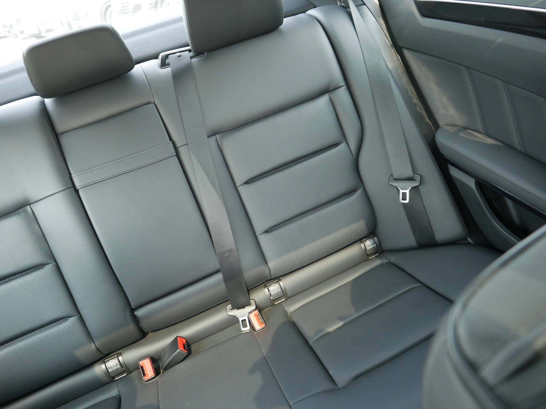 Used 2013 Mercedes-Benz E 350 4MATIC Sedan image 14