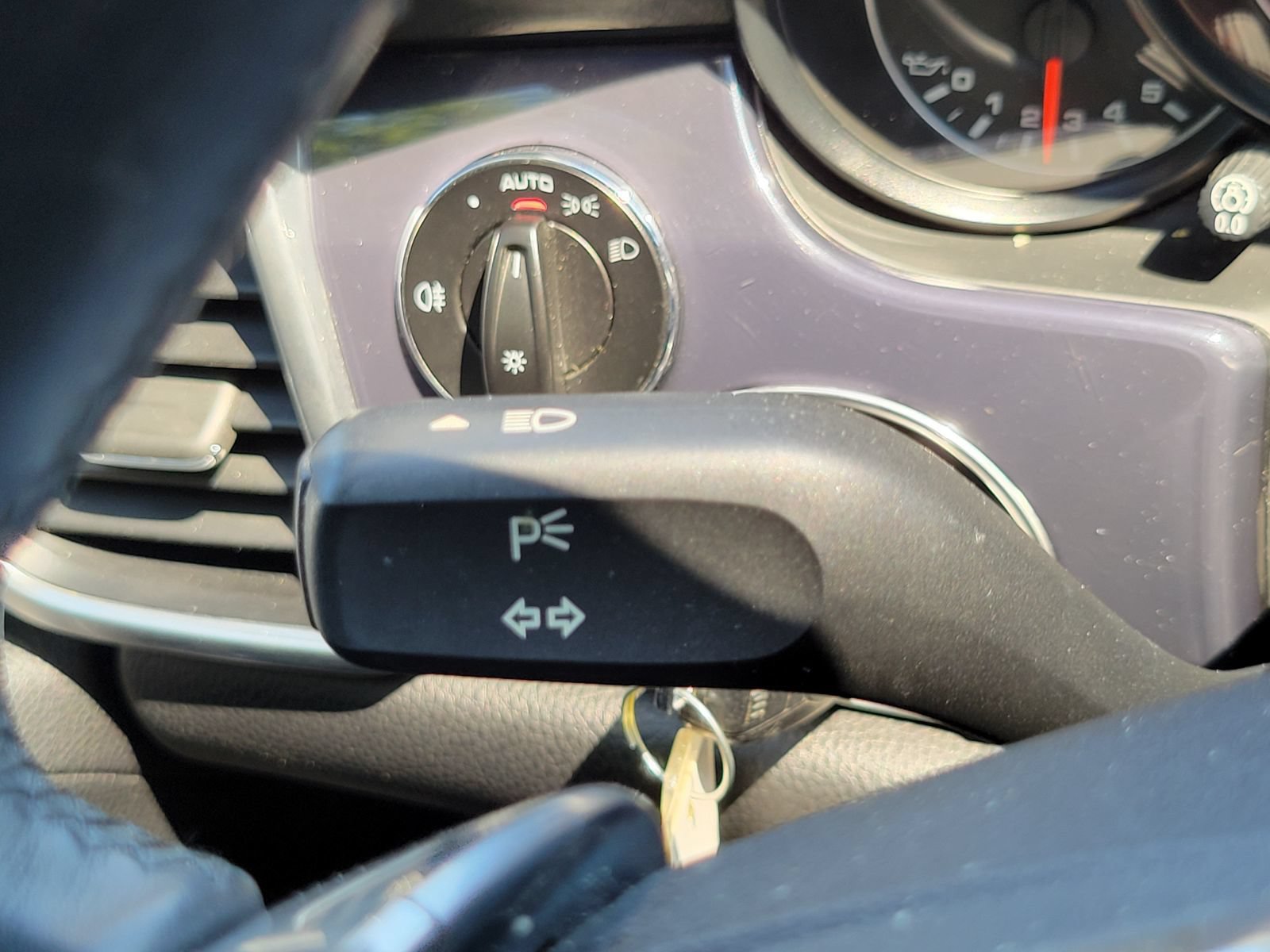 Used 2012 Porsche Panamera 4 AWD/4WD image 16